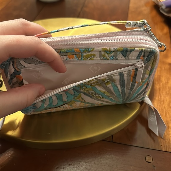 Vera Bradley Crossbody - Picture 5 of 5